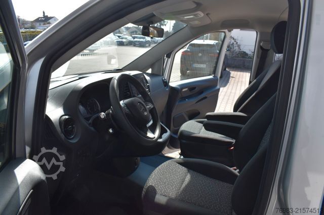 Duba panelată MERCEDES-BENZ Vito Mixto 114 CDI 4x4 kompakt Autom. 5 Sitzer