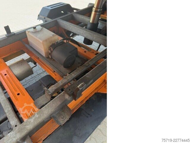 Xe tải nhẹ VW T5 2.0TDI Kipper