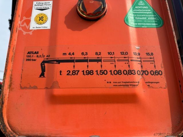 Flutningabíll með sléttu pallrými UNIMOG U 427 4x4 / Kran Atlas 130 / Winde