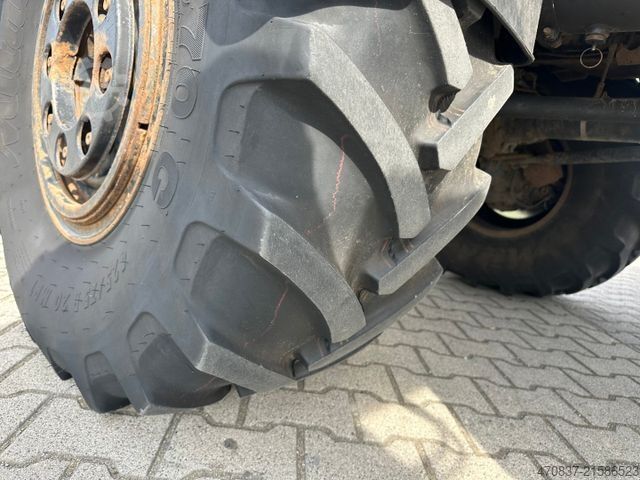 Flutningabíll með sléttu pallrými UNIMOG U 427 4x4 / Kran Atlas 130 / Winde