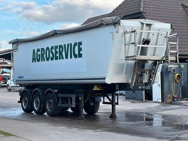 Tipper semitrailer SCHMITZ CARGOBULL SKI2 SL 8.2 ALU-Getreidekipper Liftachse 44m³