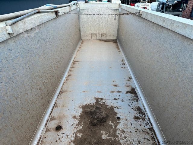 Tipper semitrailer SCHMITZ CARGOBULL SKI2 SL 8.2 ALU-Getreidekipper Liftachse 44m³