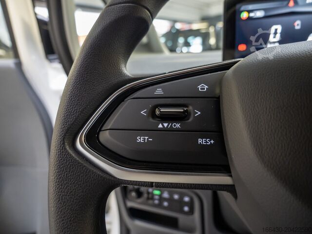 মিনিবাস Maxus eDELIVER 5 KA L1H1 64 kW/h Klima 360° LED PDC