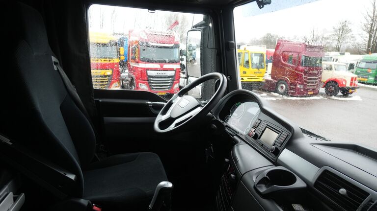 Padrão-SZM MAN TGX 33.480 – 6x4 tractor unit