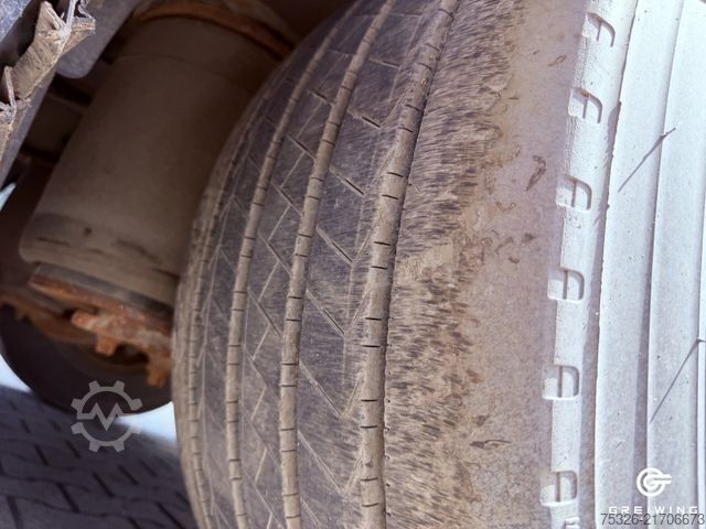 Gjysmërimorkio e hapur me mushama KRONE Curtainsider Mega