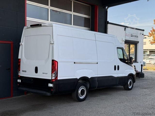 Furgone a tetto alto IVECO Daily 35S16 Hochdach Klimaautom. PDC hinten