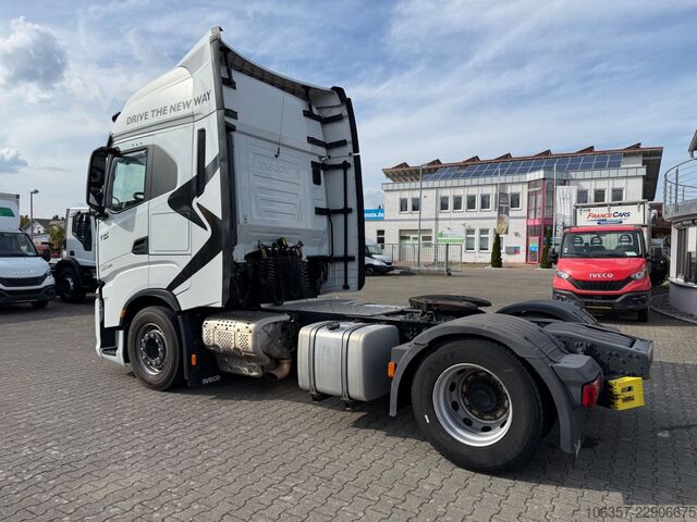 Vakio vetoauto IVECO STRALIS S-WAY 530 AS440S53T/P Retarder