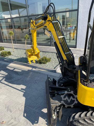 Máy xúc mini GG1100 3 xi lanh Kubota Gunter grossmann GG1100 3 cilinder kubota