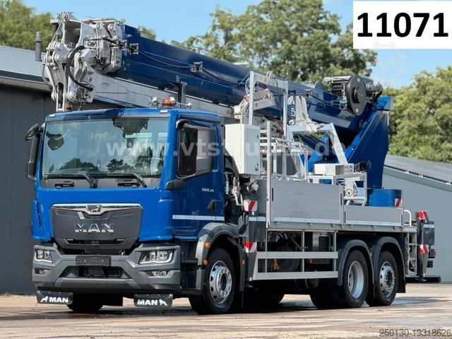 Krautuvas sumontuotas ant sunkvežimio MAN TGM 26.320 BL 6x2 Böcker AK 46/6000 + JIB Kran