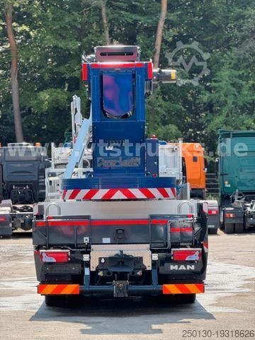 Krautuvas sumontuotas ant sunkvežimio MAN TGM 26.320 BL 6x2 Böcker AK 46/6000 + JIB Kran