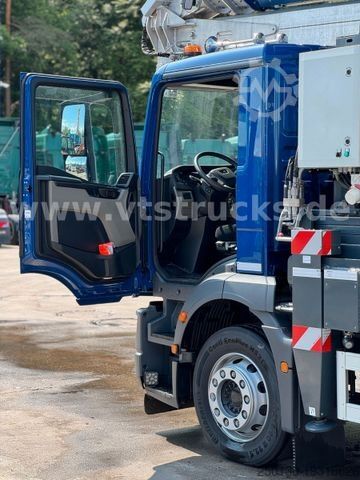 Krautuvas sumontuotas ant sunkvežimio MAN TGM 26.320 BL 6x2 Böcker AK 46/6000 + JIB Kran