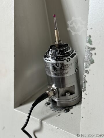 Milling machine HERMLE UWF 900 W