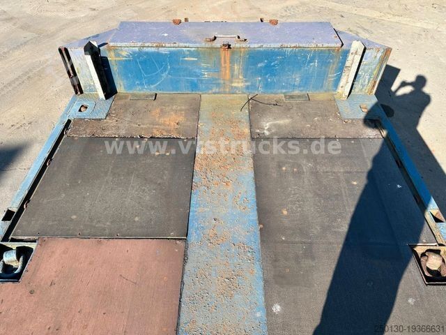 Semirremolque de plataforma baja BROSHUIS Novatrail NT0 4.Achs Tieflader, Ausziehbar 50 t.