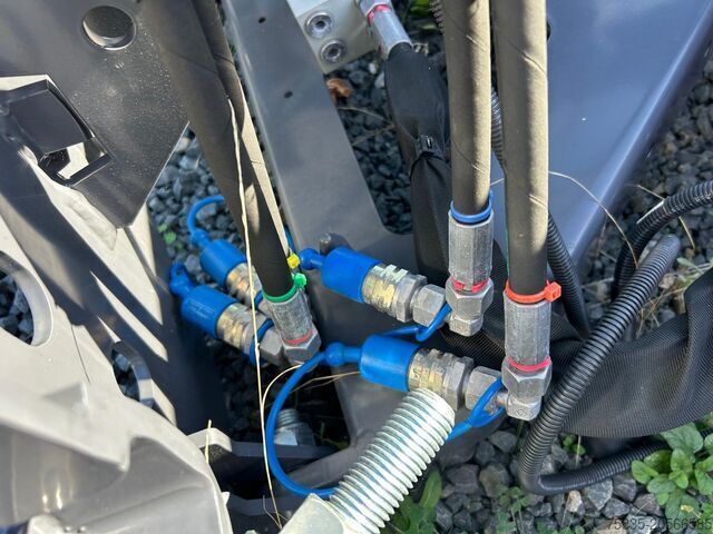 Winter service equipment Bucher Polyx RC28