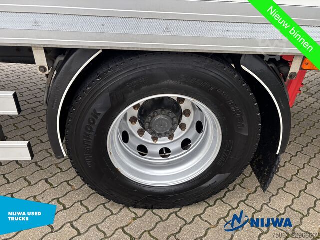  Renault D WIDE 280 4x2 Slaapcabine + Laadklep 2000KG