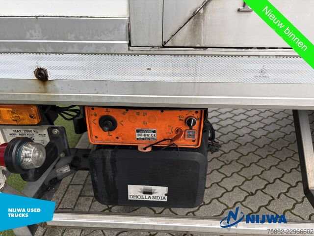  Renault D WIDE 280 4x2 Slaapcabine + Laadklep 2000KG