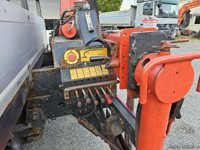 Ravni kamioni Mercedes-Benz 817/42AT7 Palfinger PK 5000 B Werkstatt