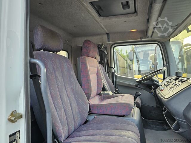 Ravni kamioni Mercedes-Benz 817/42AT7 Palfinger PK 5000 B Werkstatt