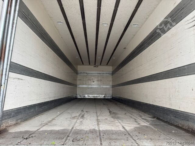 Walizka Volvo FL 260 / Euro 5 / 18 Tons / Tail Lift / Belgium...