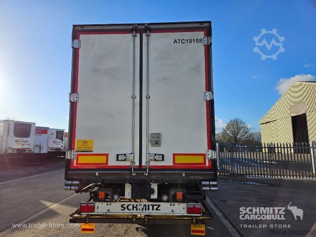 Chladený náves Schmitz Cargobull Reefer Multitemp Taillift