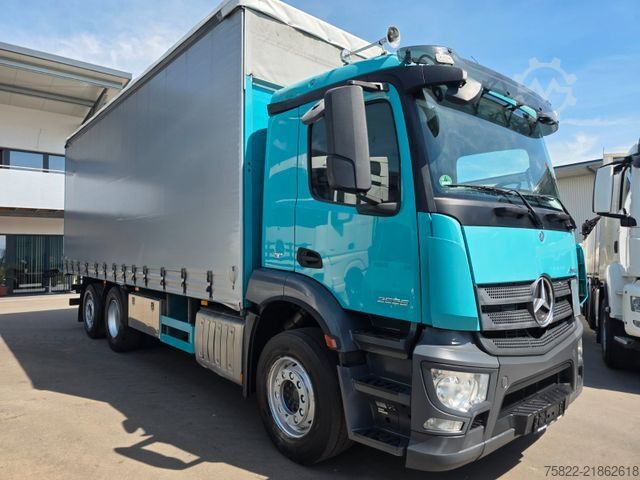 Xe tải thùng bạt sàn phẳng MERCEDES-BENZ Antos 2536 / Schiebe Plane / WENIG KM