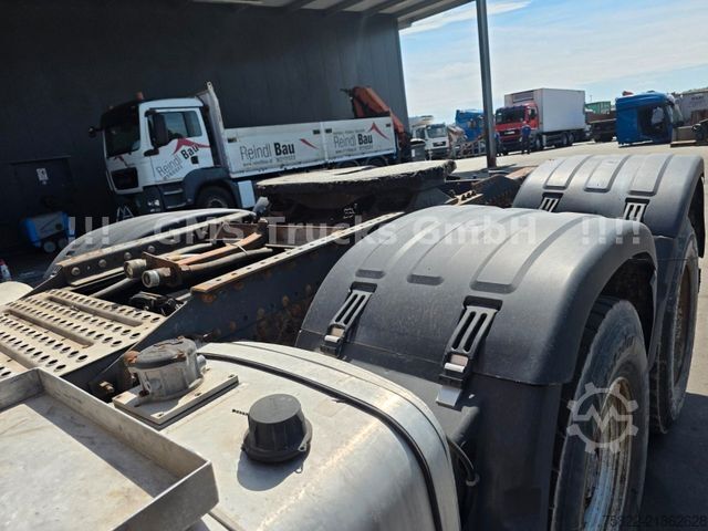 Đầu kéo tiêu chuẩn VOLVO FH 16 - 660 / 6X4 / BIG AXLE / 100ton