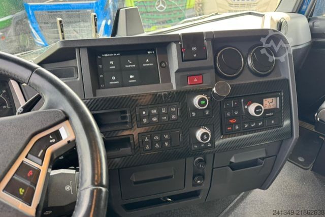 Standard tractor unit RENAULT T520 4x2
