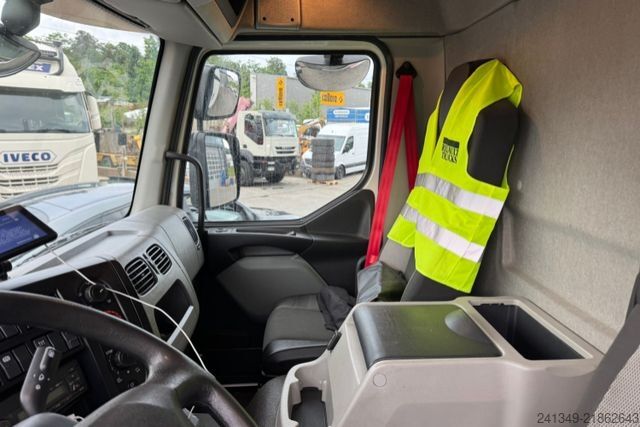 Box truck RENAULT D14.250 4x2 Koffer