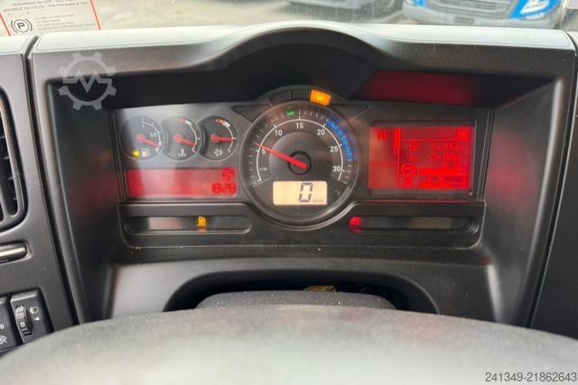 Box truck RENAULT D14.250 4x2 Koffer