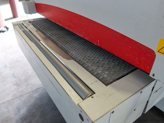 Verticaal slijpen van bovenaf VIET S3 T233