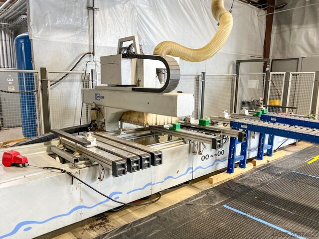 コンソールテーブル付きマシニングセンター WEEKE BHC 300 / VENTURE 2XL