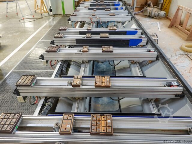 Centra obróbcze ze stołem konsolowym BIESSE ROVER 30 L 2