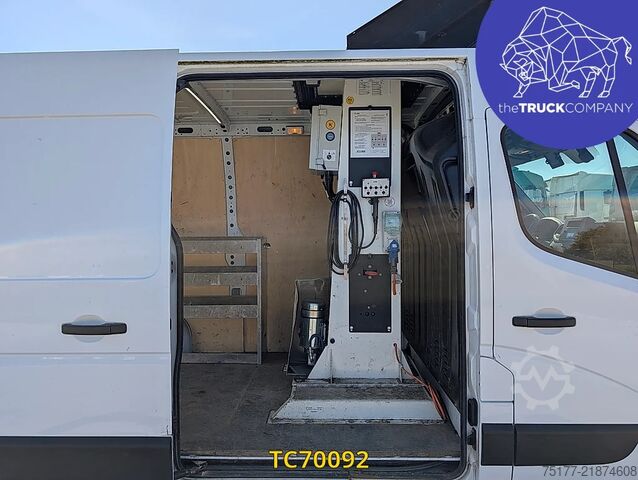 Kėlimo platforma Renault Master 145.35 nacelle klubb