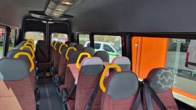 Minibus MERCEDES-BENZ 10 Sprinter Lord Light 22 Sitzer Vorlauffahrzeug