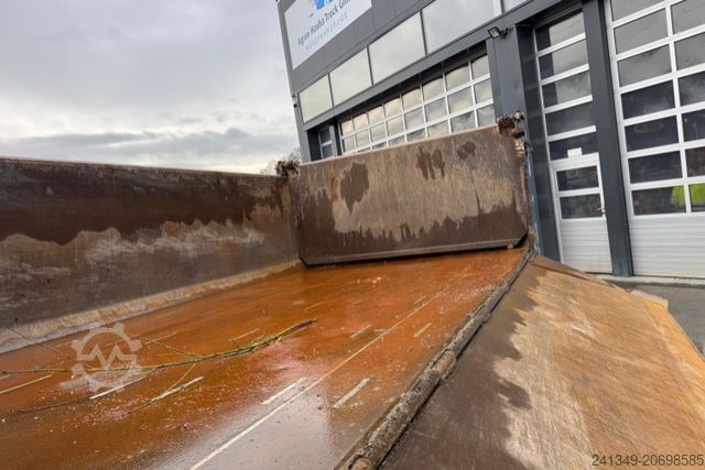 Pašizgāzējs kravas automašīna SCANIA P400 6x4 2S Kipper Bordmatik AHK