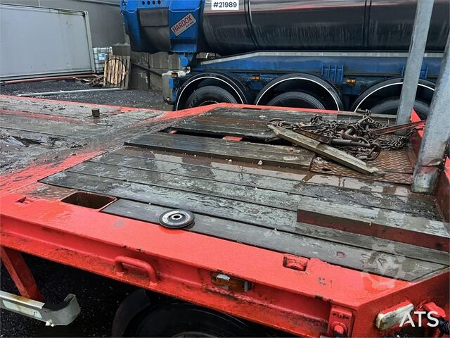 Låglastare M&V 3 axle machine trailer repair object w/ hydraulic