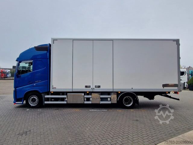 валіза Volvo FH 13.460 Globetrotter XL 4x2 - Box with side d...