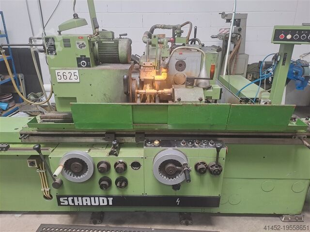 Cylindrical Grinding Machine - Universal SCHAUDT E 450/1000