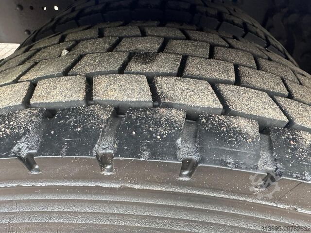 Kranwagen Scania P320 HMF 835 2 x Hydraulik, Remote