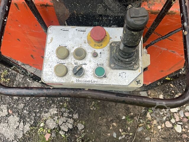 طاولة رفع مقصية Holland-Lift N165-12EL Combistar (16.5 m)