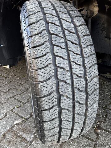 Vysoká a predĺžená skriňová dodávka VW Crafter 35*L3H2*Klima*Kamera*Tem*1.Hand*