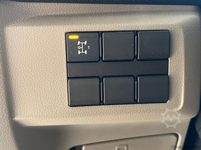 Staðlaður dráttarbíll MAN TGS 33.520 BL 6x4 FG/33 to/RS 3,60 m/PTO/AHK/Neu