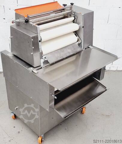 Máquina de formar croissants Universum HWM 50/70