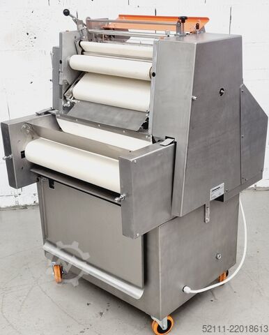 Máquina de formar croissants Universum HWM 50/70