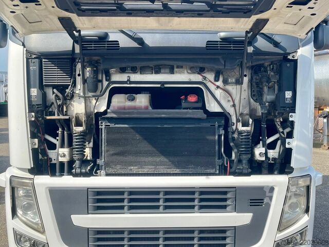 معيار SZM Volvo FH 400 YV2ASG0A09B537104 , ADR, Back camera, Fr...