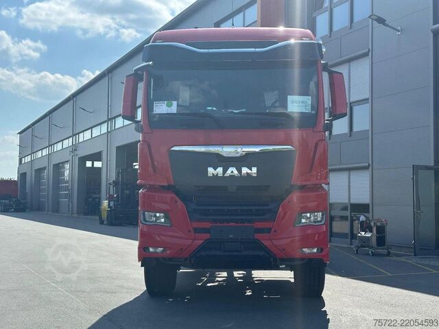 Chassis med førerhus MAN TGX 33.520 6x4 BB Fahrgestell 4500mm SOFORT