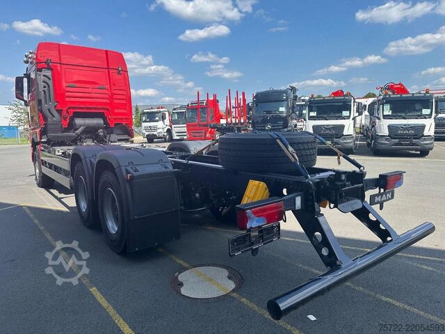 Chassis med førerhus MAN TGX 33.520 6x4 BB Fahrgestell 4500mm SOFORT