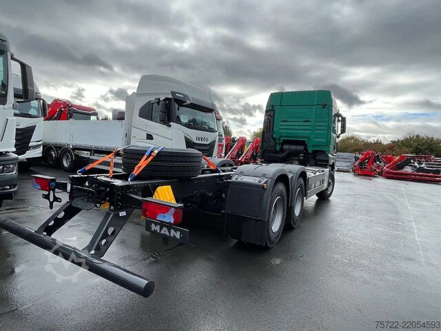 Chassis med førerhus MAN TGX 33.520 6x4 BB Fahrgestell 4500mm SOFORT
