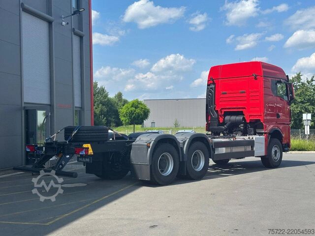 Chassis med førerhus MAN TGX 33.520 6x4 BB Fahrgestell 4500mm SOFORT