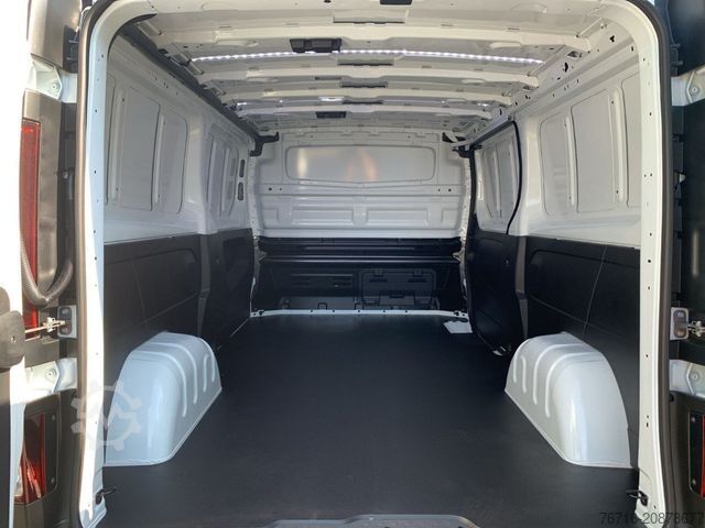 شاحنة بانل RENAULT Trafic KOMFORT L2H1 3,1t BLUE dCi 150 RFK+KLIMA